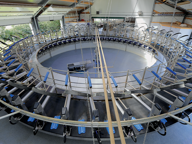 DeLaval E300 Rotary Parlour DeLaval E300 Rotary Parlour