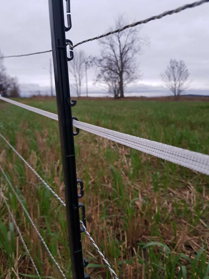 Kierrätysmuovitolppa basic