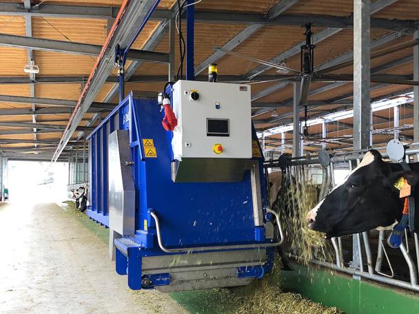 粗飼料給餌ワゴン ORW