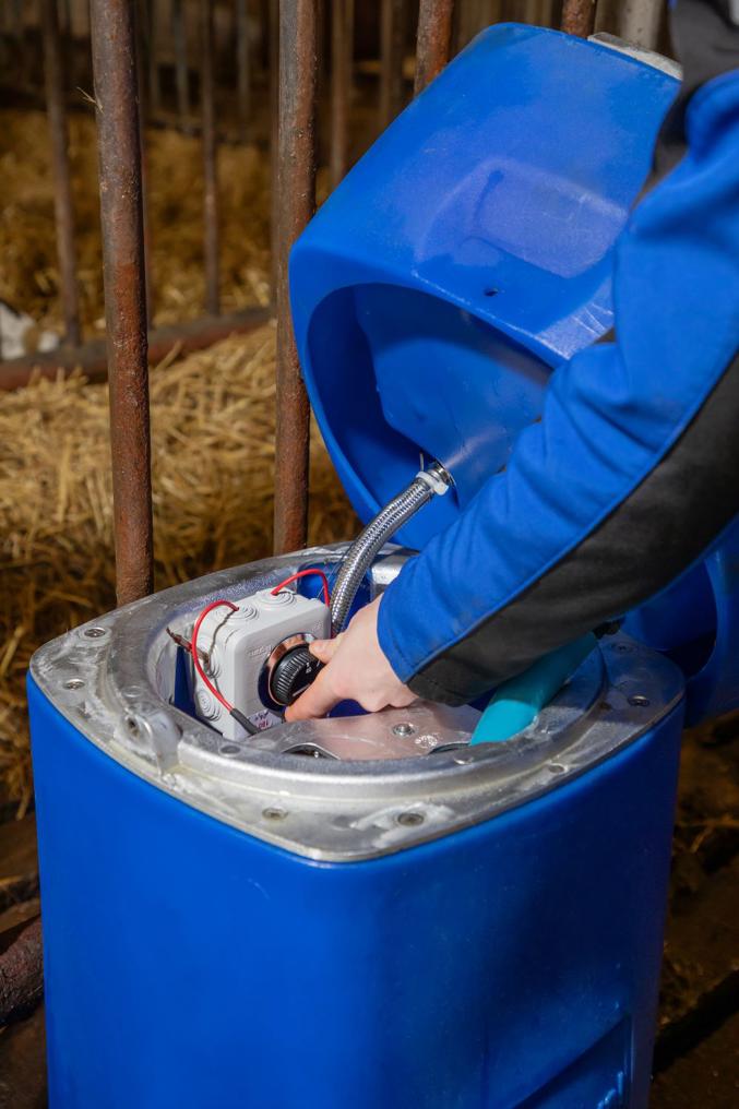 Lämmitettävä juomakuppi HB15