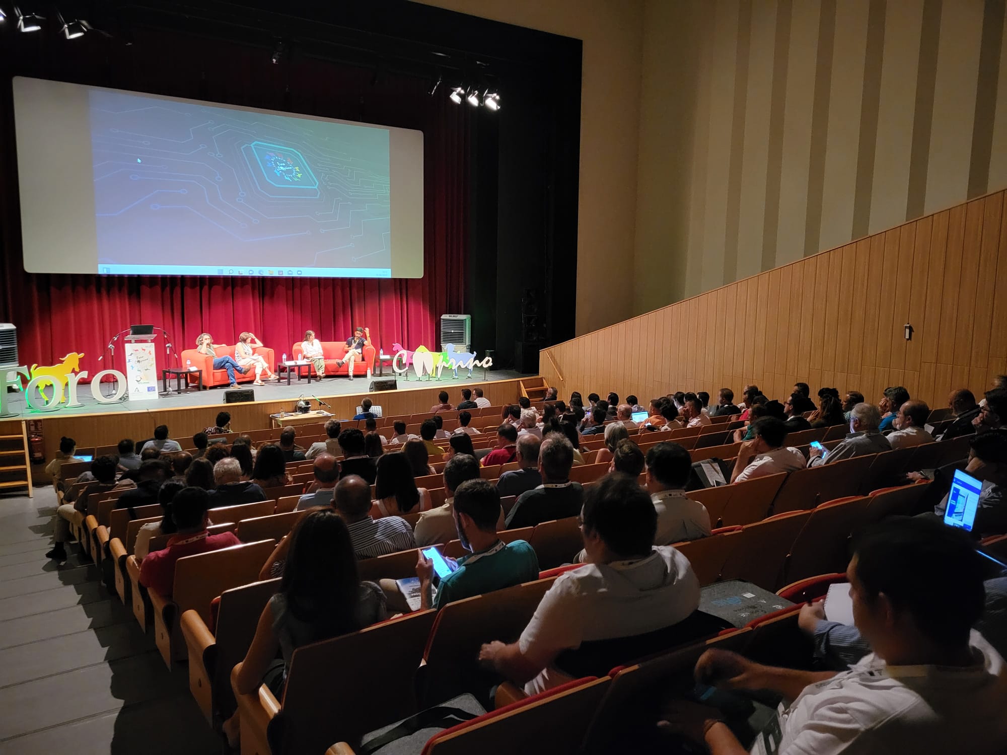 DeLaval-foro caprino 2022.jpg