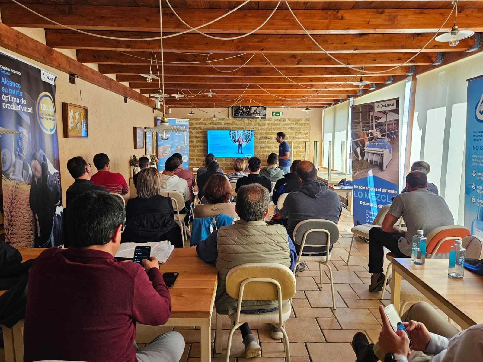 evento-delaval-robot-de-ordeño-delaval-plus-leon